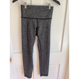 Lululemon Heathered Grey Pant Leggings SZ 6 Yoga Training Movement Activewear